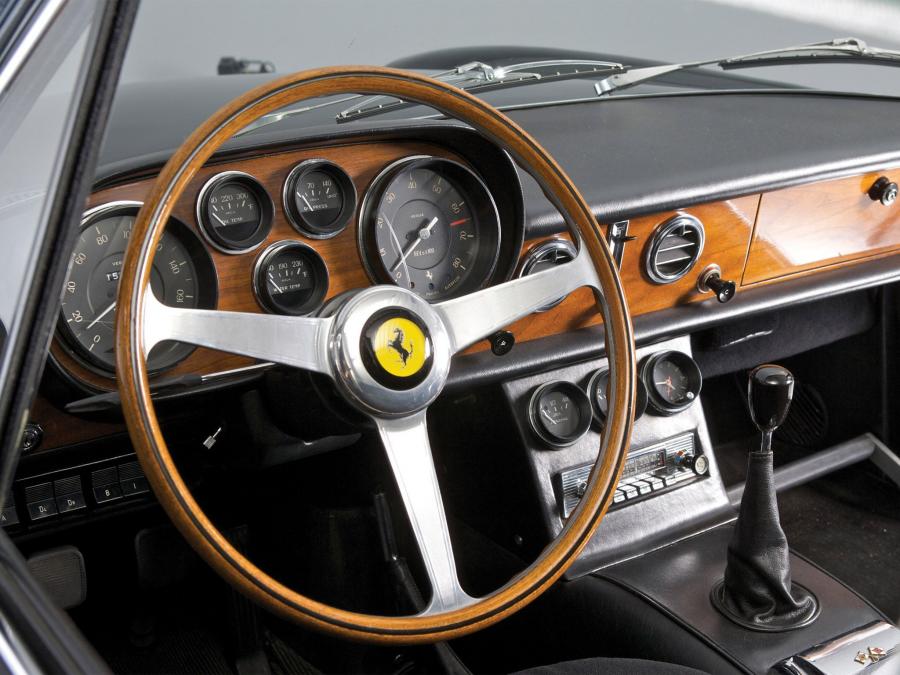  Ferrari 500 Superfast (Series I) 1964 года  (фото 5 из 35)